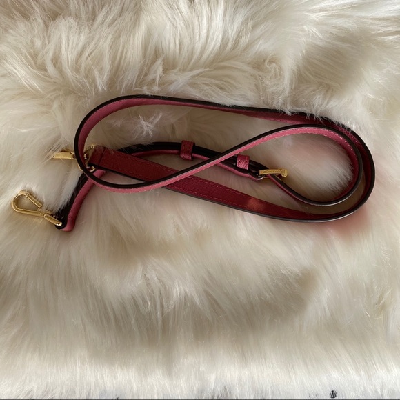 Michael Kors pink leather purse - Picture 10 of 16